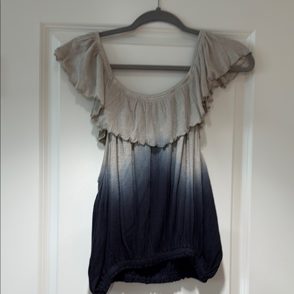 Ombre Ruffle Sleeve Top